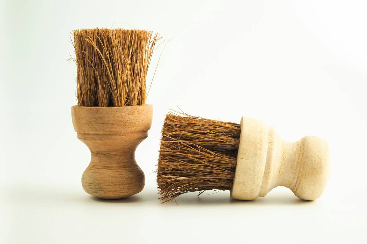Why Kelly Kennedy Dry Brushing Is the Circulation Hack Your Skin’s Been Missing