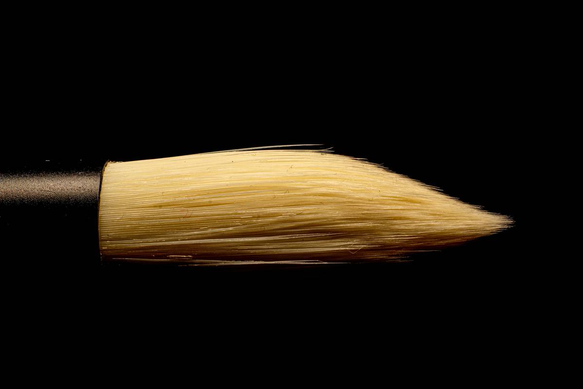 Why Your Skin Craves a dry exfoliating body brush (And How to Use It Right)